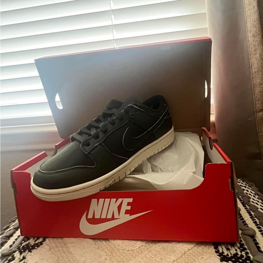 Nike Dunks- Sequoia